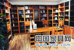 定制板式家具將是板式家具的一個重要補充。本報記者 尹亞飛 攝