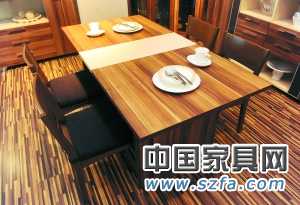 進口板材制造的板式家具往往更受消費者青睞。本報記者 尹亞飛 攝
